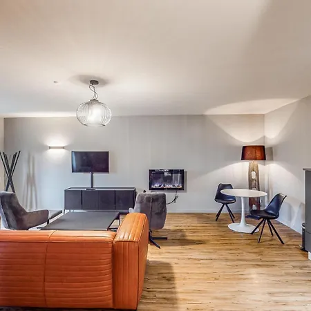 In With Wifi Apartment *